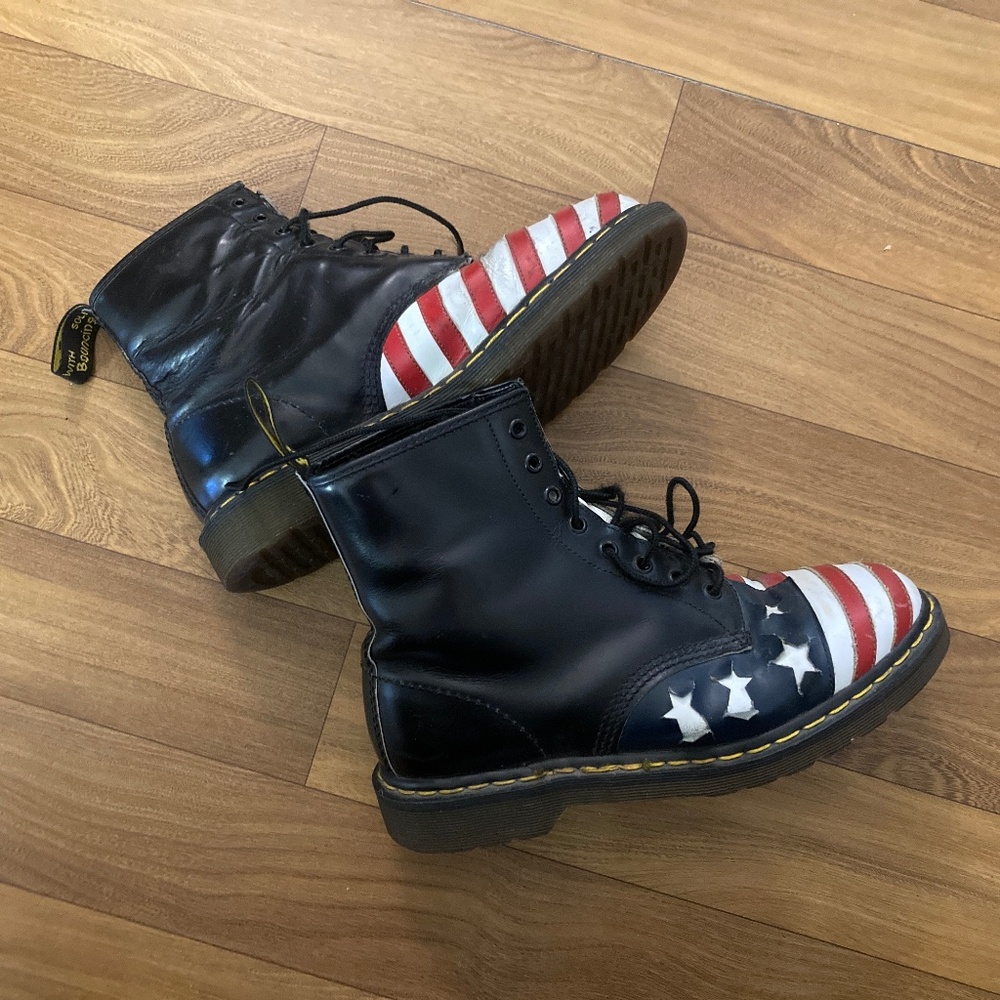 Vintage Docs UK 8 or 9 American Flag Combat Boots England Black Red Firm Price